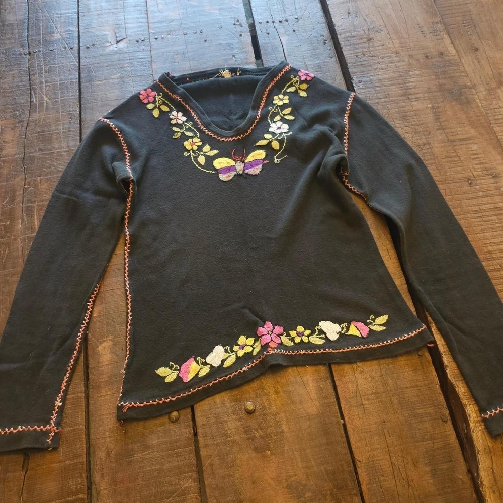1970s 1960s Hand Embroidered Vintage Hippy Groovy Shirt T-shirt Long Sleeve